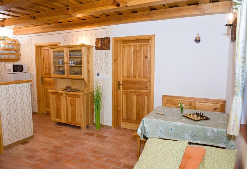Planinca -Hisa Z Razgledom Apartman Smarje pri Jelsah Kültér fotó